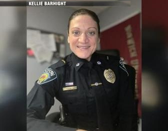 Kellie Barhight '00